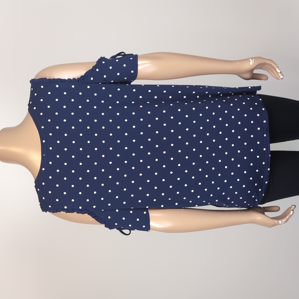 💠 REITMANS Cold Shoulder Polka Dot Top Ruffle Short Sleeve Vneck Navy Blouse - Picture 5 of 9